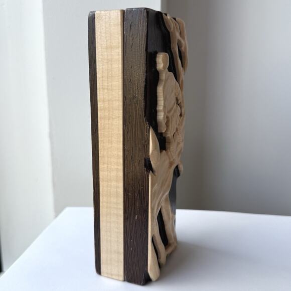Dog Might Games Dungeons & Dragons Wood Magnetic Dice Box Tower Lost Odyssey D&D - Picture 4 of 10